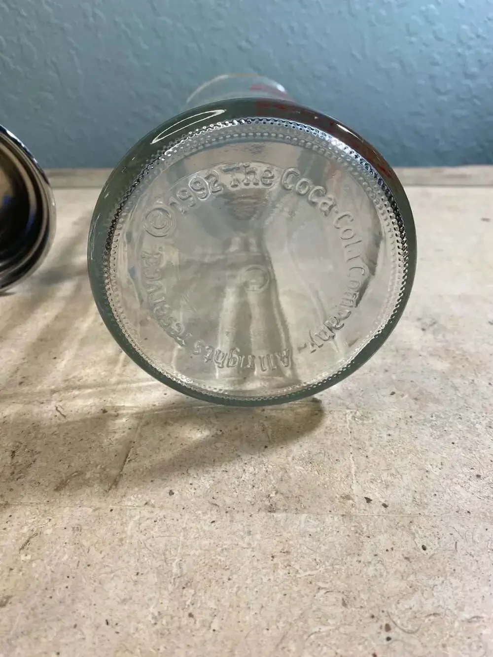Vtg 1992 Coca-Cola Delicious and Refreshing Diner Style Glass Straw Dispenser